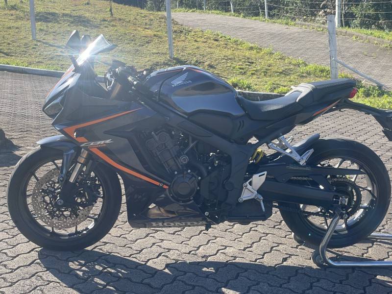 HONDA - CBR 650R - 2021/2022 - Cinza - R$ 55.900,00